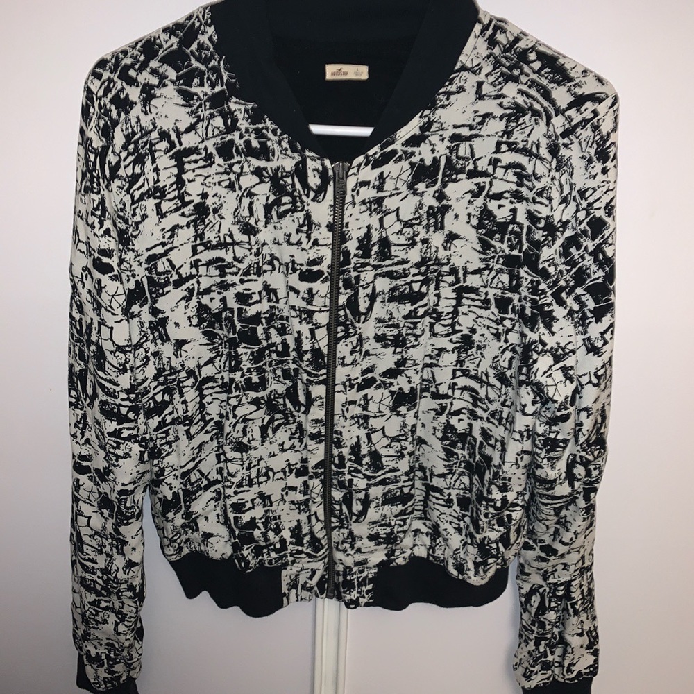 Cropped Zip-Up